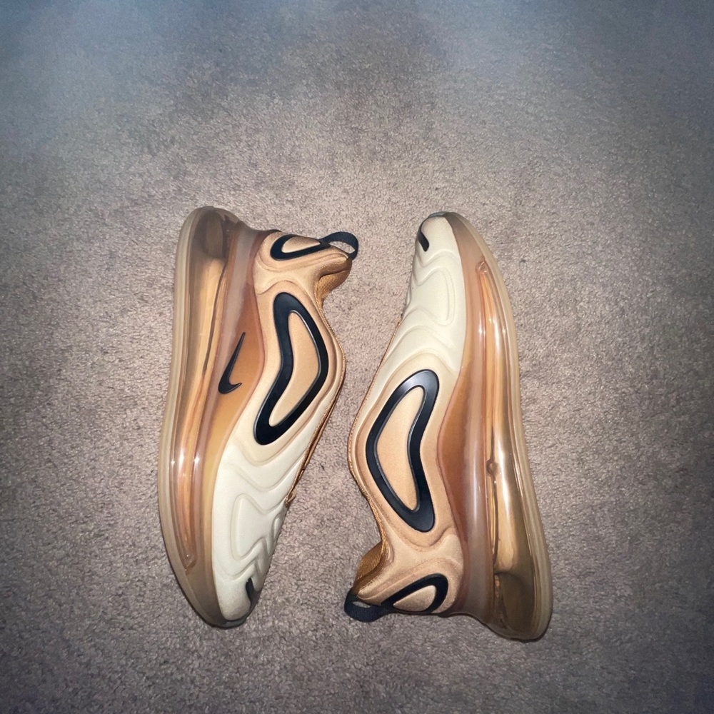 Air max 720 color way 700